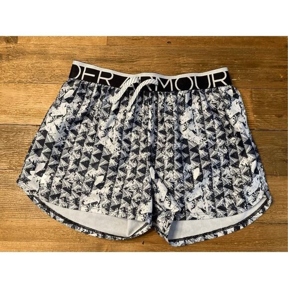 Under Armour Other - Under Armour XL girls athletic shorts black white active wear